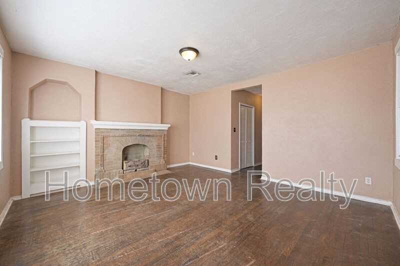 1605 Nw 29th St - Photo 4 of 19