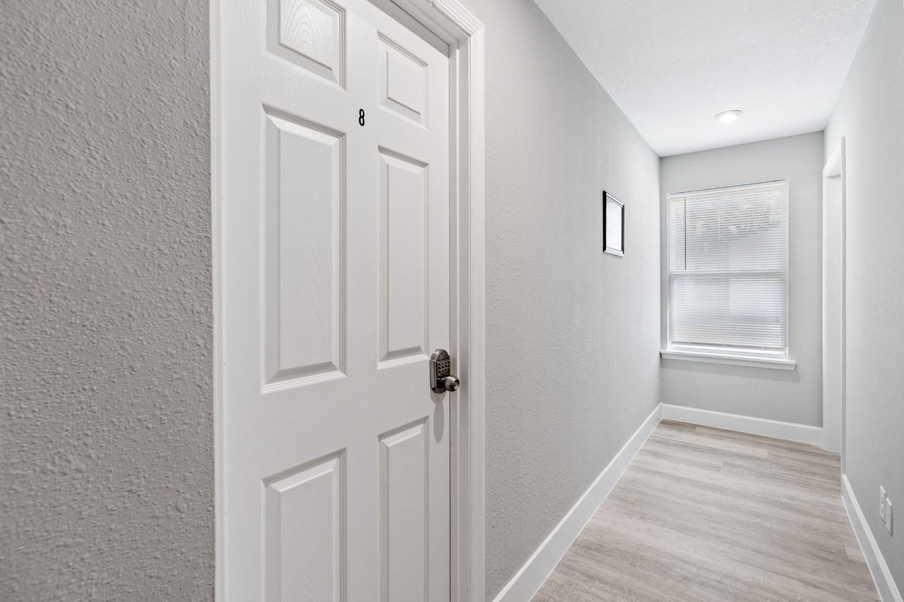 Beverly Ave - Photo 2 of 9