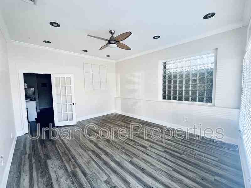 236 4th St N - Photo 3 of 6