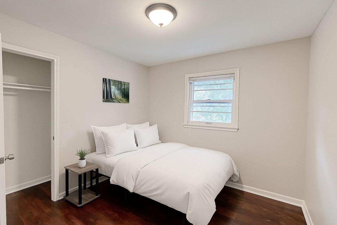 Pineside Dr - Photo 5 of 6