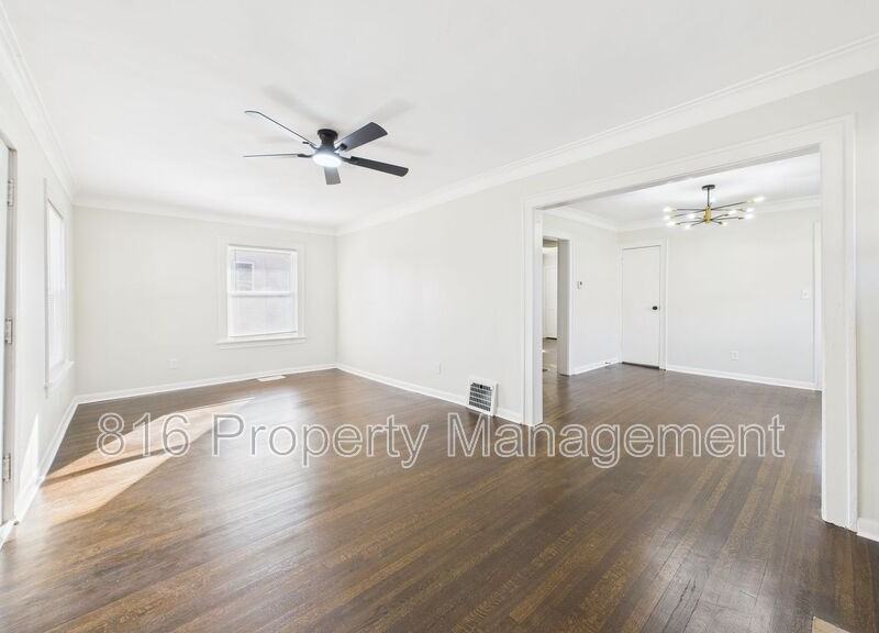 4542 Chestnut Avenue