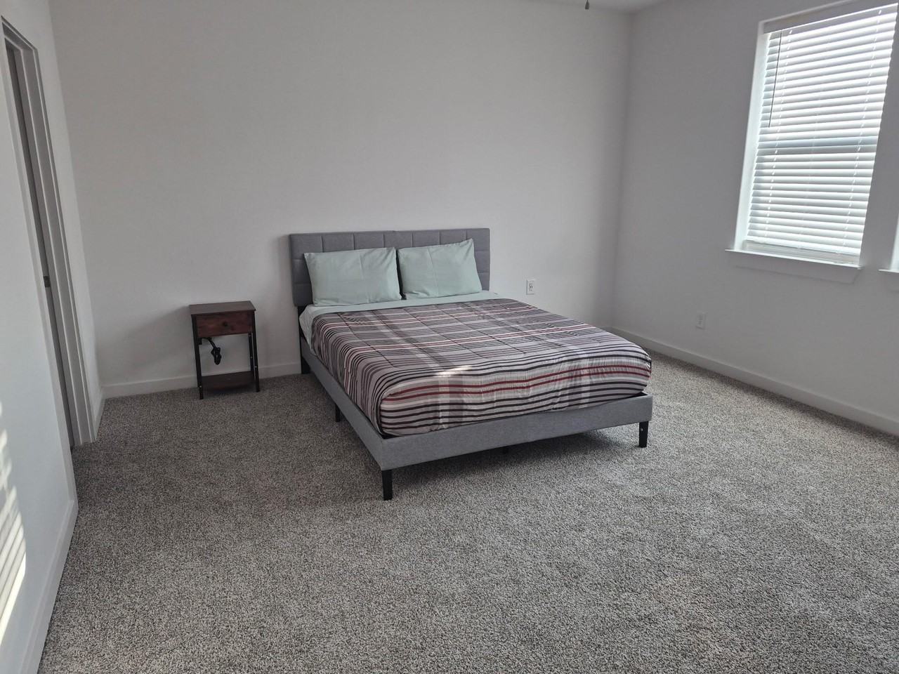 Leo Ln - Photo 2 of 2