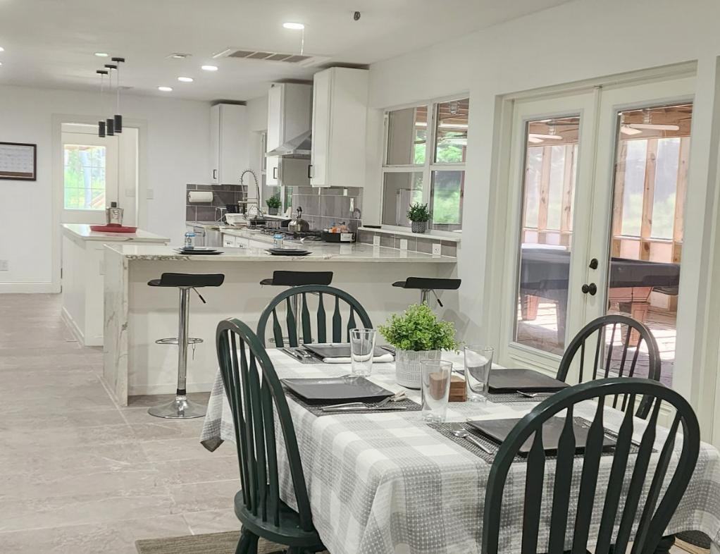 S Creek Dr - Photo 5 of 7