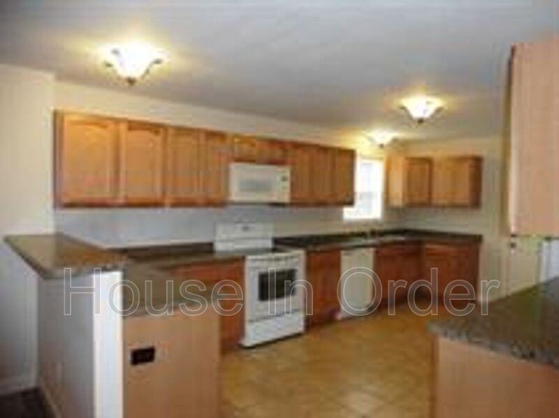 15 Howard Row Pl - Photo 3 of 10