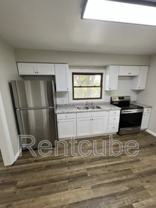 915 Pleasant St - Photo 1 of 1