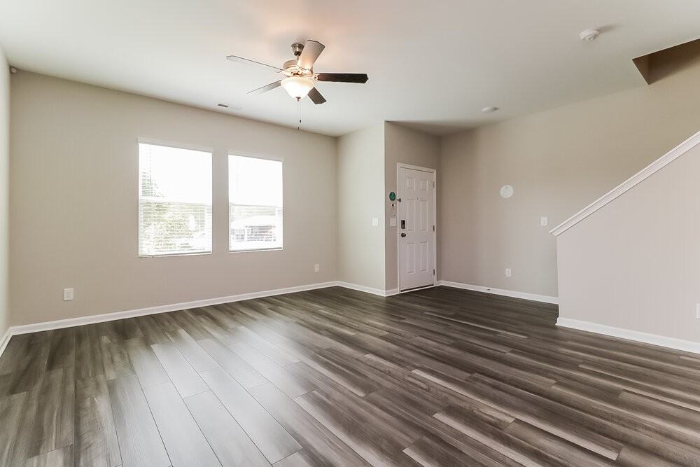 650 Wendell Falls Pkwy - Photo 5 of 17