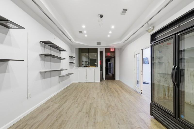 4341 Park Heights Ave - Photo 6 of 33