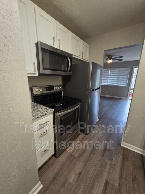 9416 East Road - Photo 3 of 11