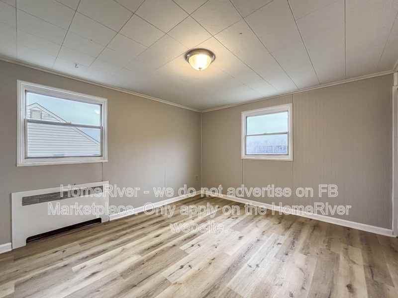 127 Jefferson Dr - Photo 7 of 20