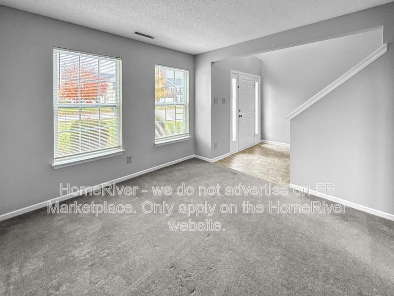 5610 Doe Way - Photo 3 of 24