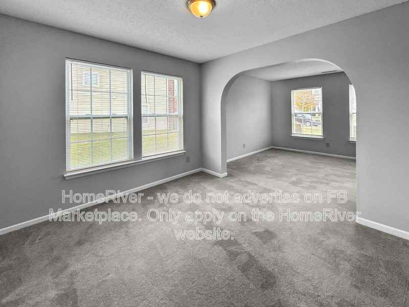 5610 Doe Way - Photo 2 of 24