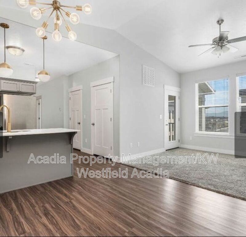 3723 Wn #C302 - Photo 3 of 14