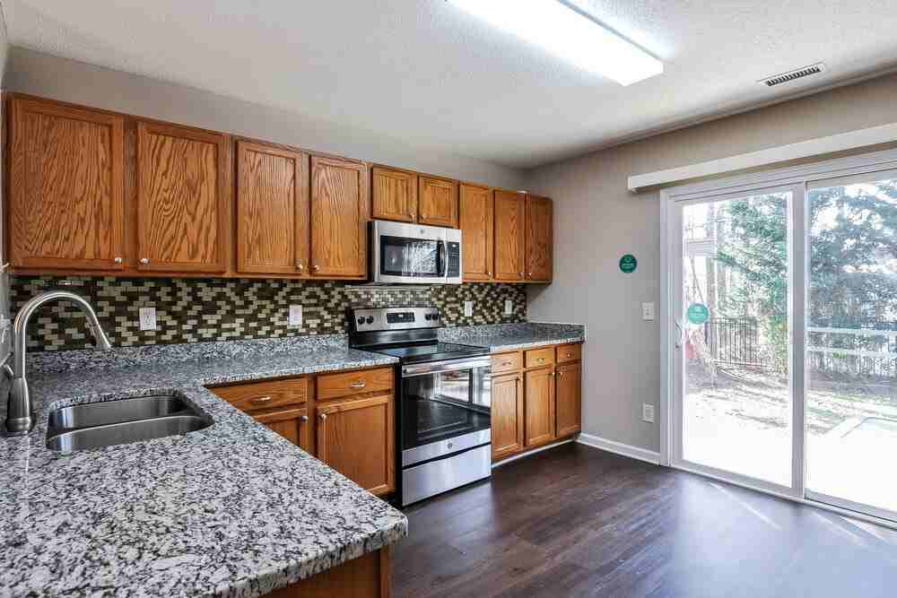 21 Valleyfield Dr - Photo 6 of 15