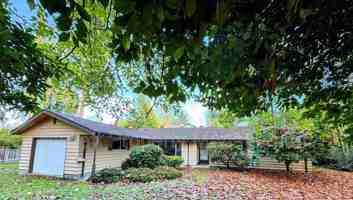 featured image of 3100 Armstrong Lane Northeast