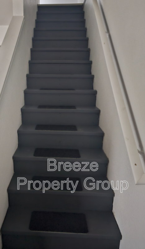 332 14th St #303 - Photo 2 of 9