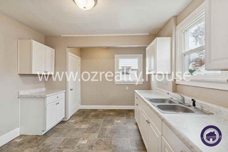 4218 Parrakeet Ave - Photo 6 of 18