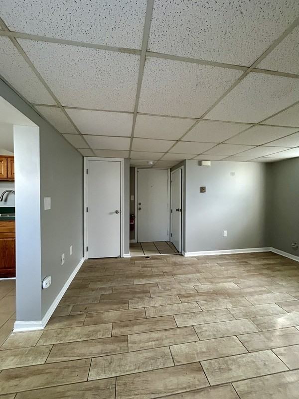 18704 Jefferson - Photo 3 of 10