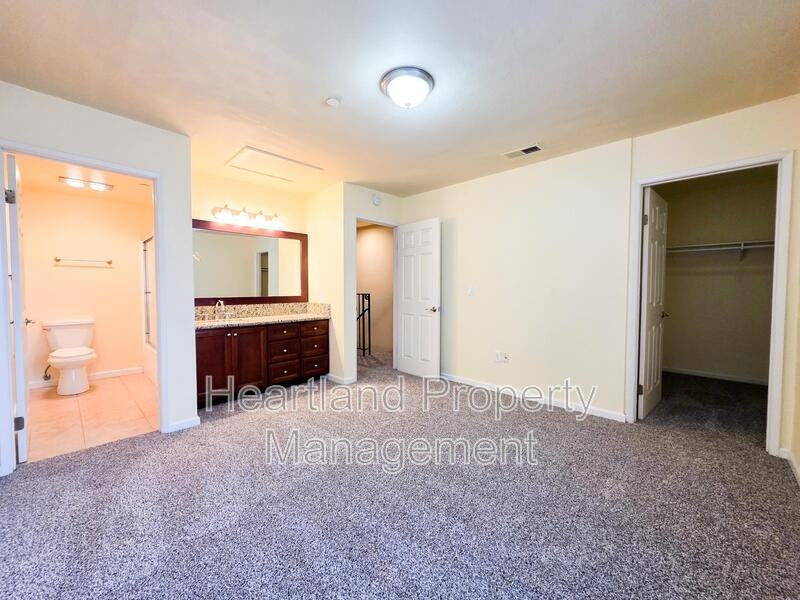 1166 Decker St #F - Photo 4 of 8