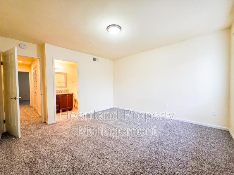 1166 Decker St #F - Photo 6 of 8