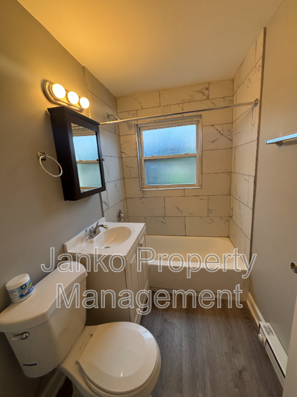 2109 119th St #11 - Photo 6 of 6