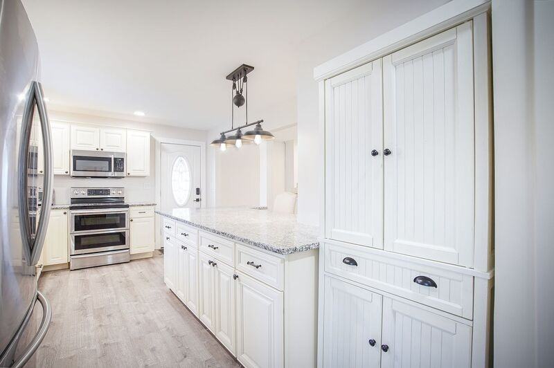 1277 Southampton Rd #A - Photo 3 of 13