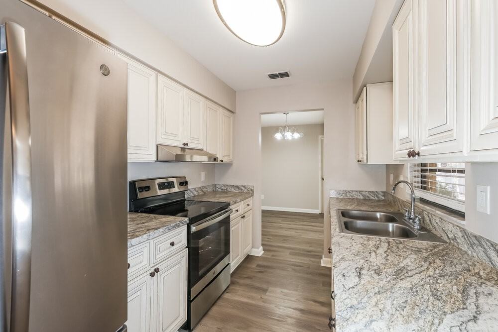 813 Regal Palm Ct - Photo 7 of 16