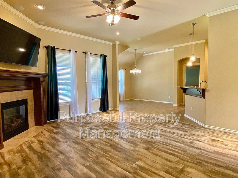 2409 Austrian Pine Drive - Photo 2 of 33