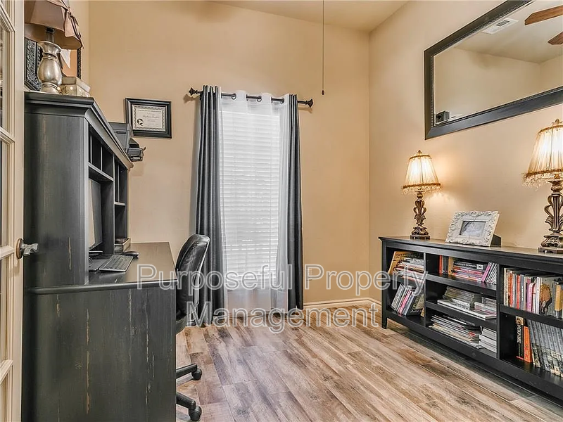 2409 Austrian Pine Drive - Photo 7 of 33