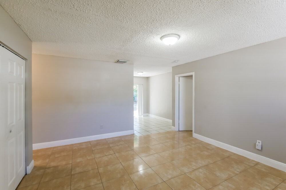 18940 Northwest 33rd Place - Photo 3 of 16