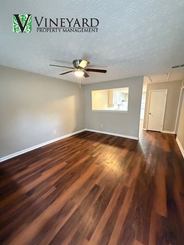 164 Kimberly Way - Photo 4 of 15