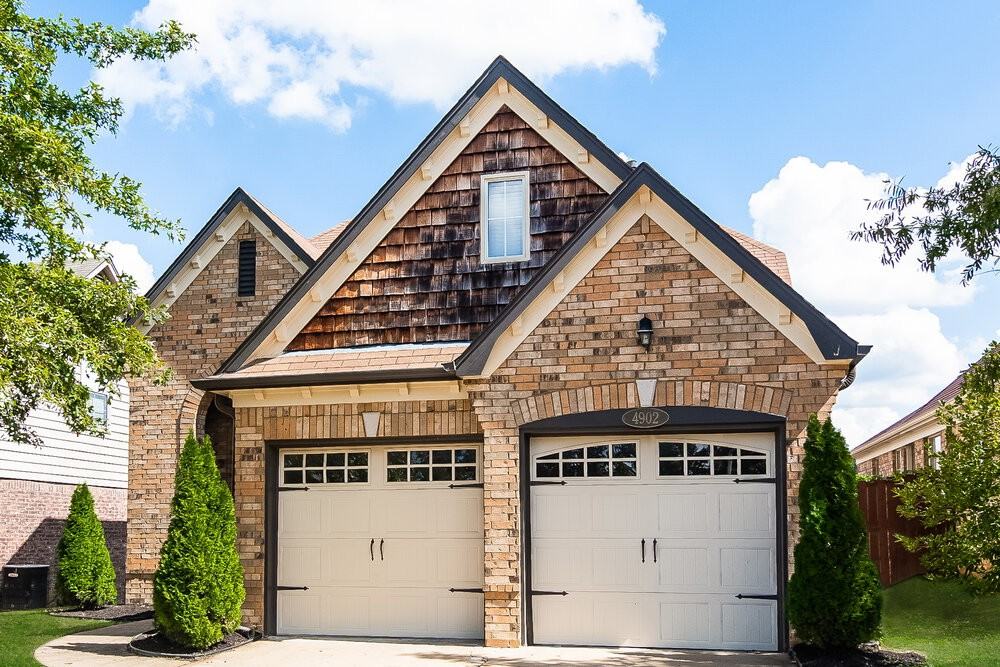 4902 Longleaf Oak Trail