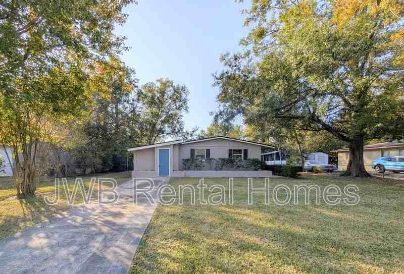 6836 Jack Horner Lane