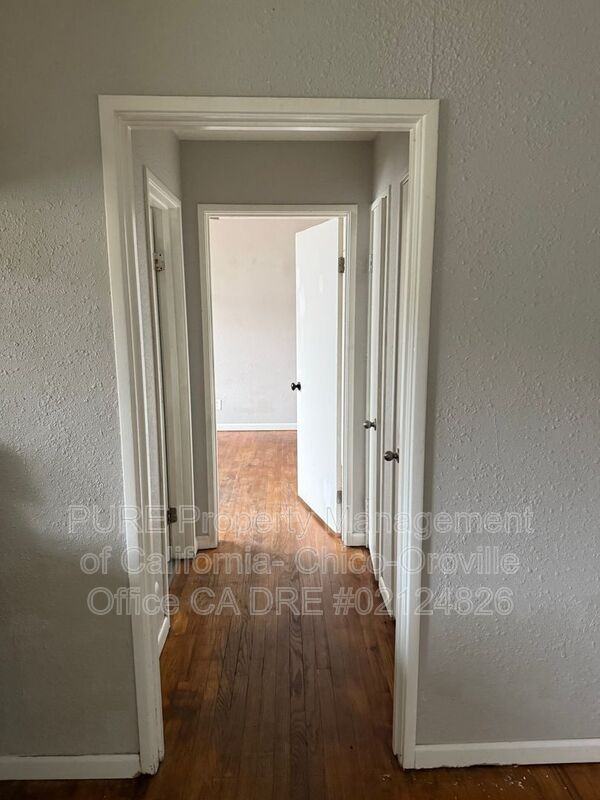 1547 2nd Ave #4 - Photo 4 of 13