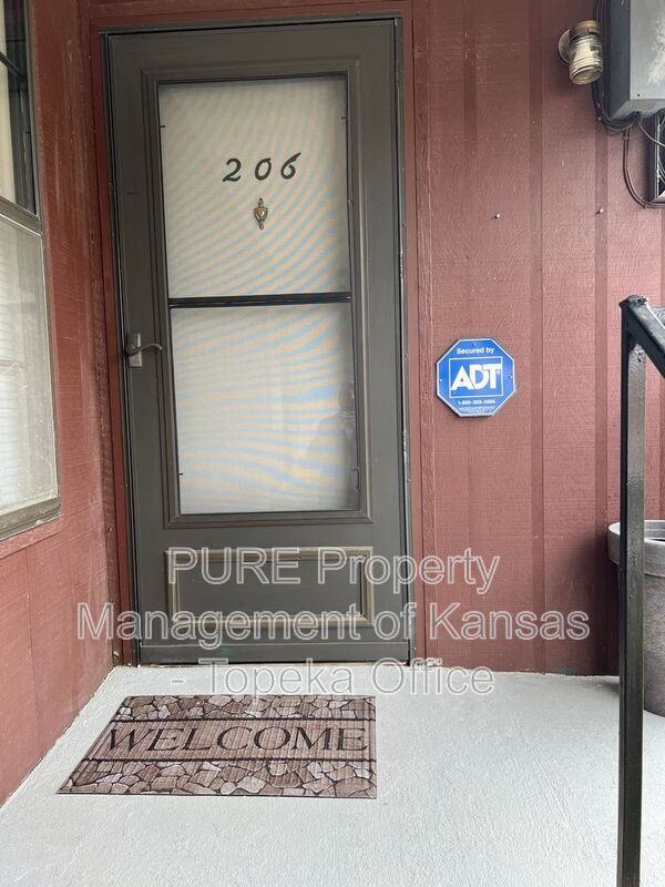 3032 Sw Lydia Ave #206 - Photo 2 of 23