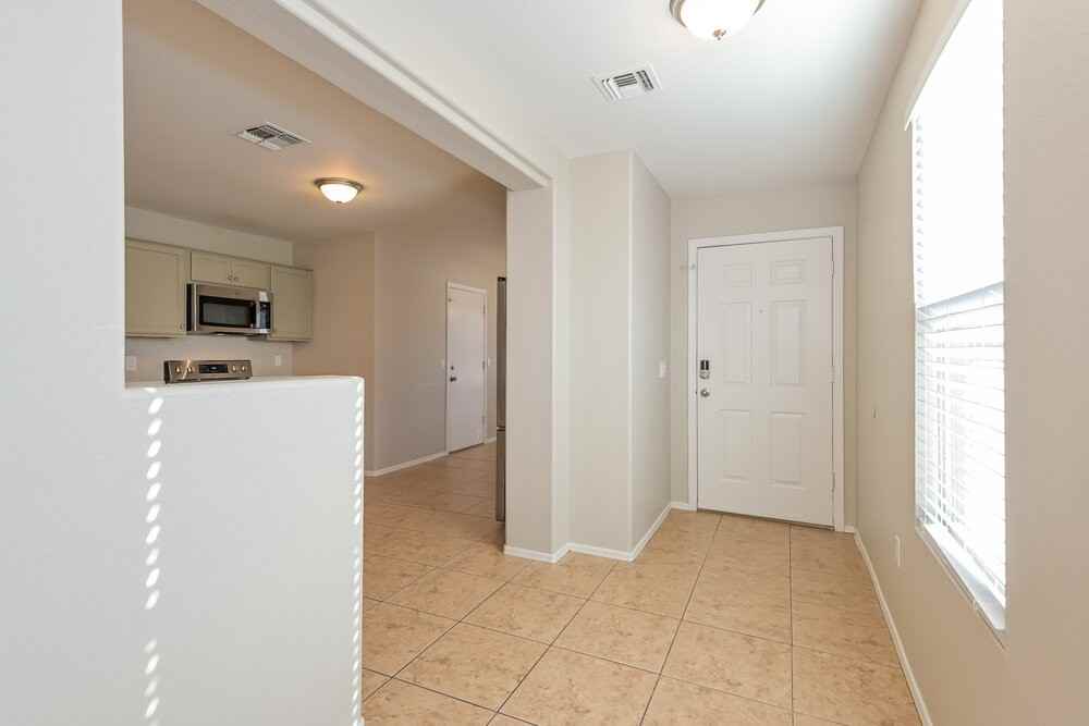 12575 N Cottonseed Ln - Photo 3 of 16