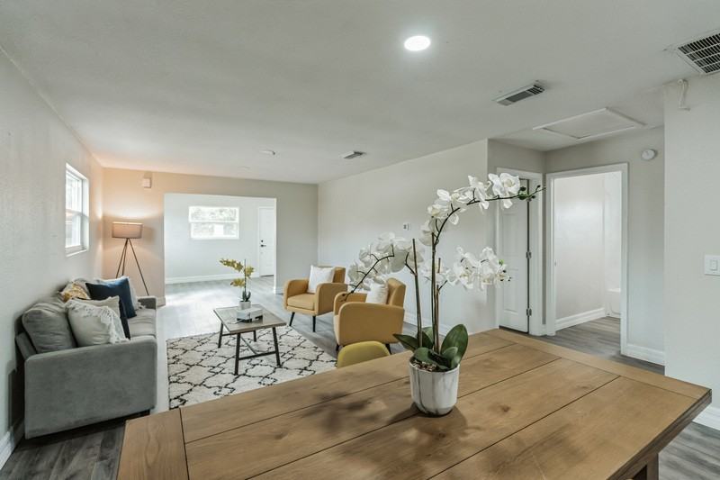 224 Singleton Ave - Photo 7 of 17