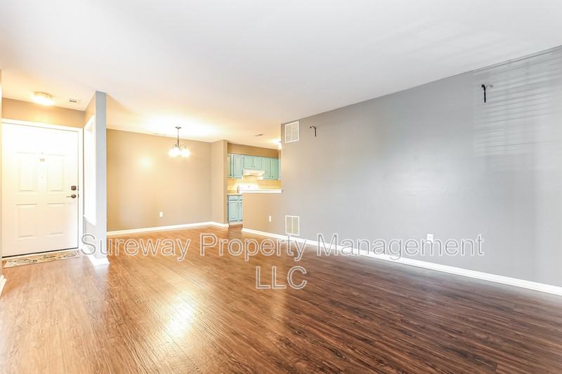 3 Harrogate Ct - Photo 3 of 15