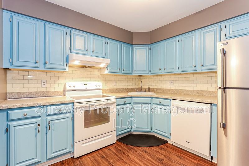 3 Harrogate Ct - Photo 6 of 15