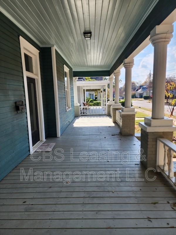 2908 10th Ave - Photo 2 of 31