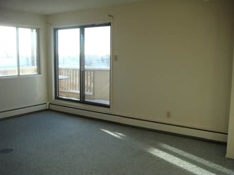 Savannah Apartments 10301 107 Avenue - Photo 2 of 10