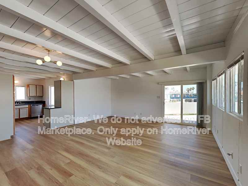 218 Cahuenga Dr #2 - Photo 5 of 24