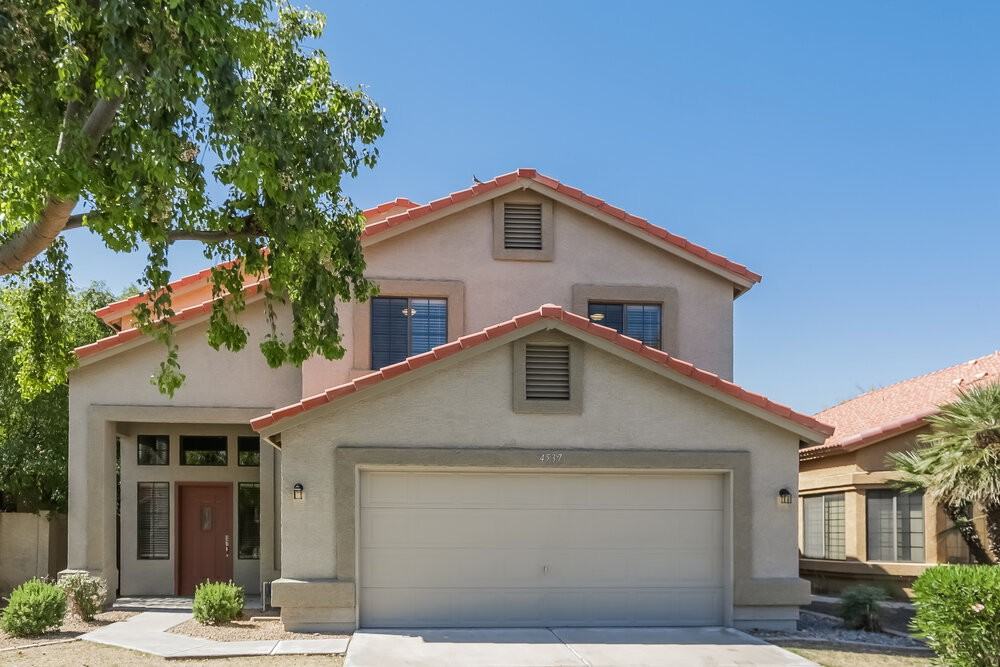 4537 E Tanglewood Dr