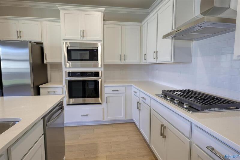 110 Clift Creek Dr - Photo 3 of 11