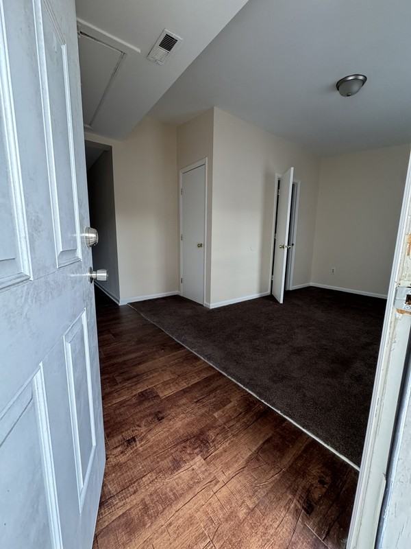 1323 E 10th St - Photo 2 of 16