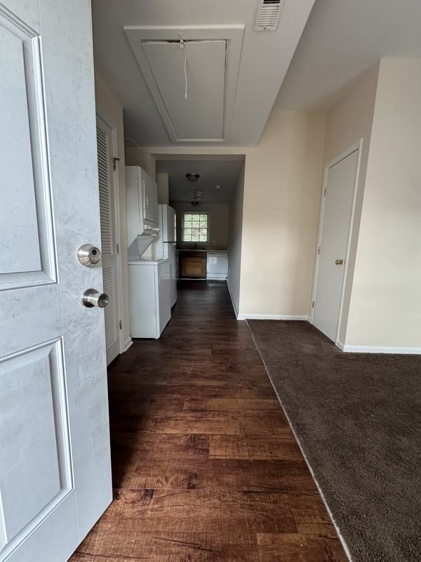 1323 E 10th St - Photo 3 of 16