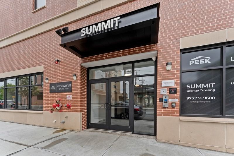 603 49S Day St. - Photo 2 of 23