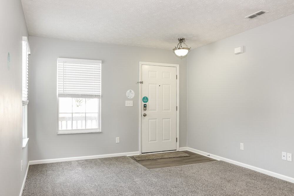 3963 Genteel Dr - Photo 4 of 17