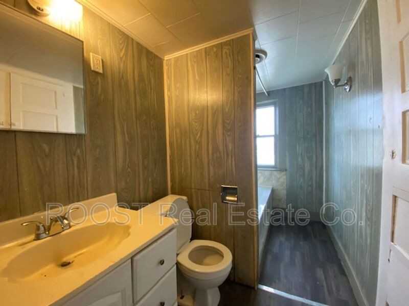 1606/1608 W High St. #1606-1-2 - Photo 7 of 9