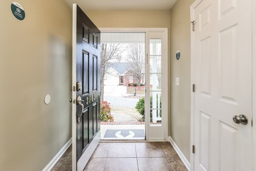 3803 Bluestem Dr - Photo 5 of 17