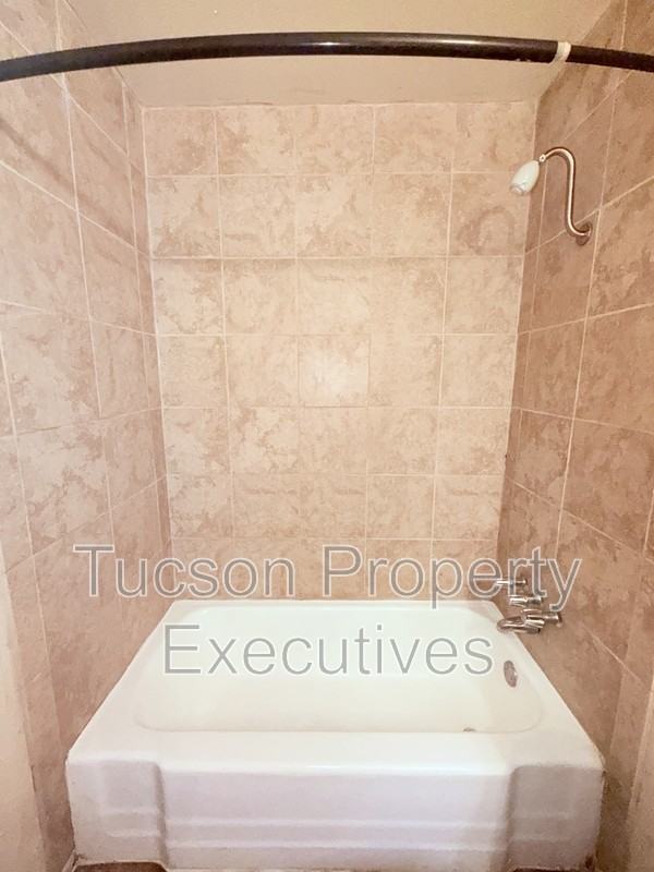 8914 S Nogales Hwy - Photo 7 of 15